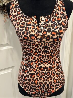 ReoRia NWT Orange and Black Leopard Print Bodysuit Size Small